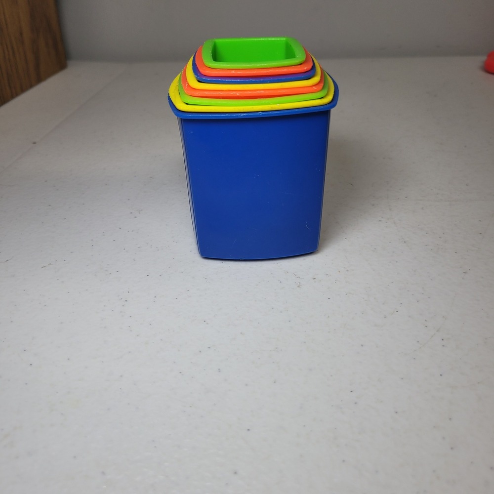 Vintage Plastic Square Stacking Cups Nesting Toy Primary Colors 8 Piece Set